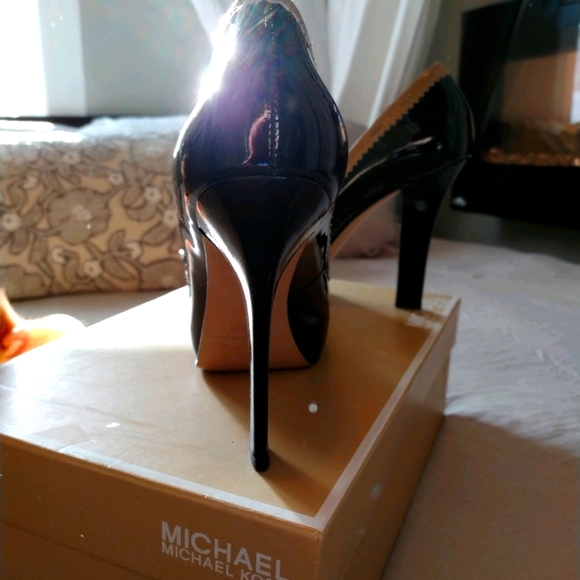 Via Spiga heels - Picture 1 of 4